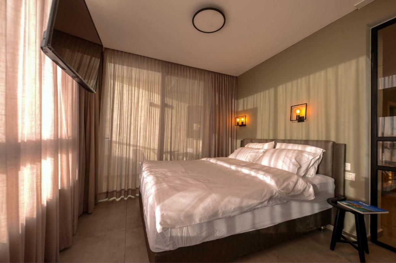 Luxury Suites By Notaly Ariel Haifa Exterior foto